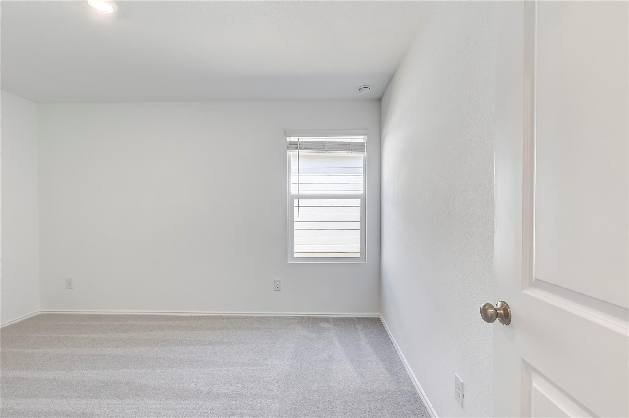 535 Paris St, Maxwell, TX 78656