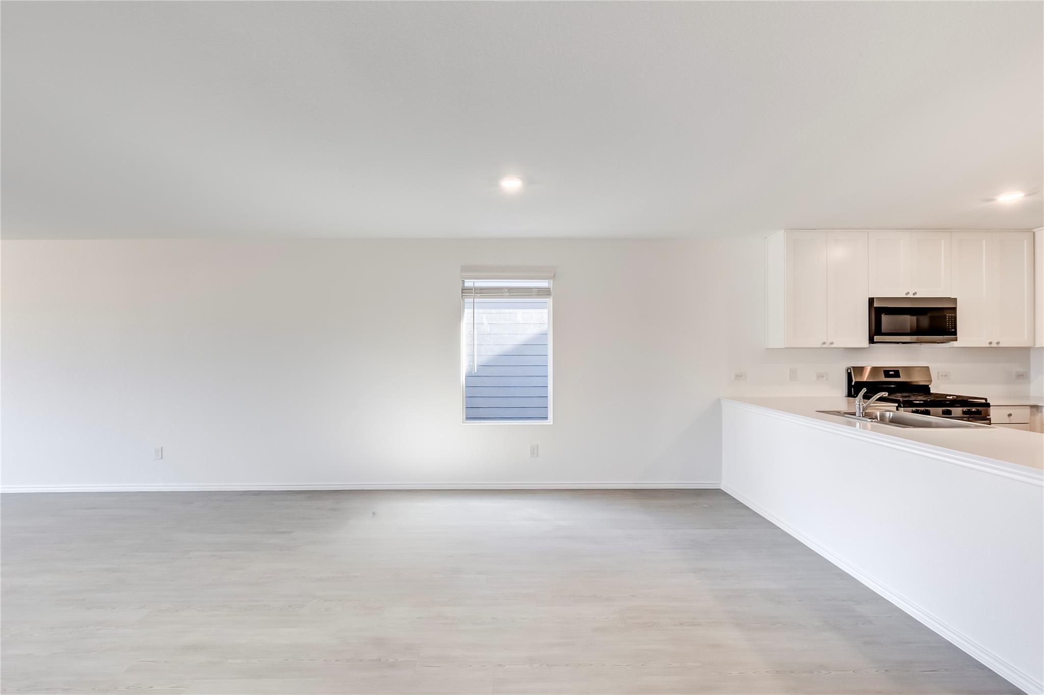 535 Paris St, Maxwell, TX 78656