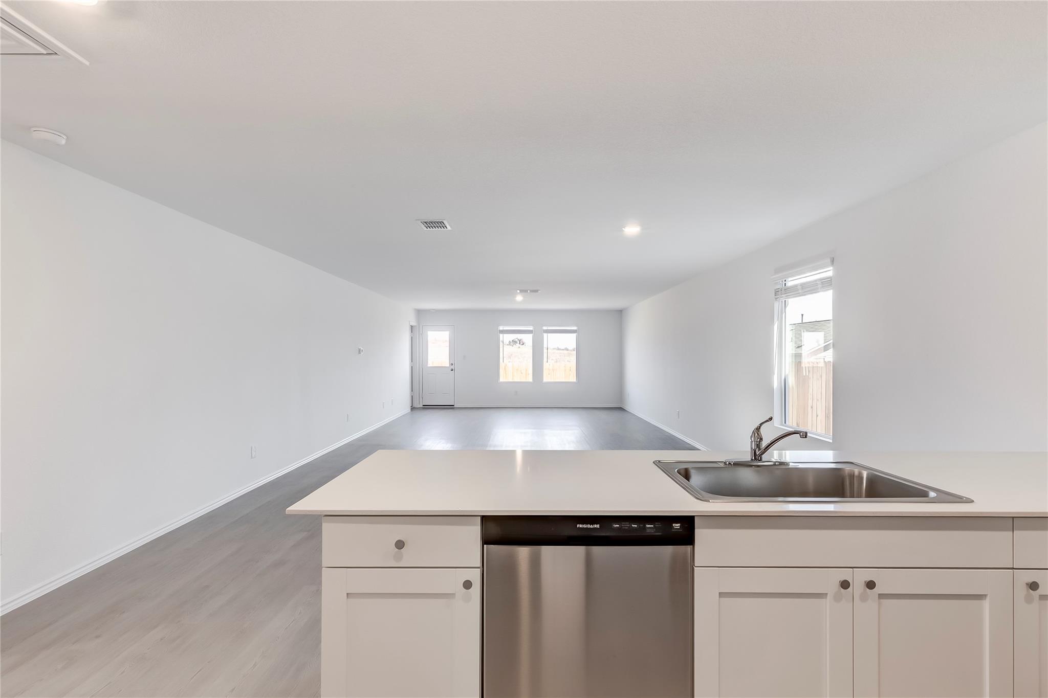 535 Paris St, Maxwell, TX 78656