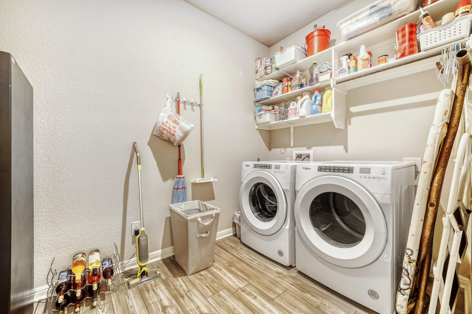 10505 Mager Ln, Hutto, TX 78634