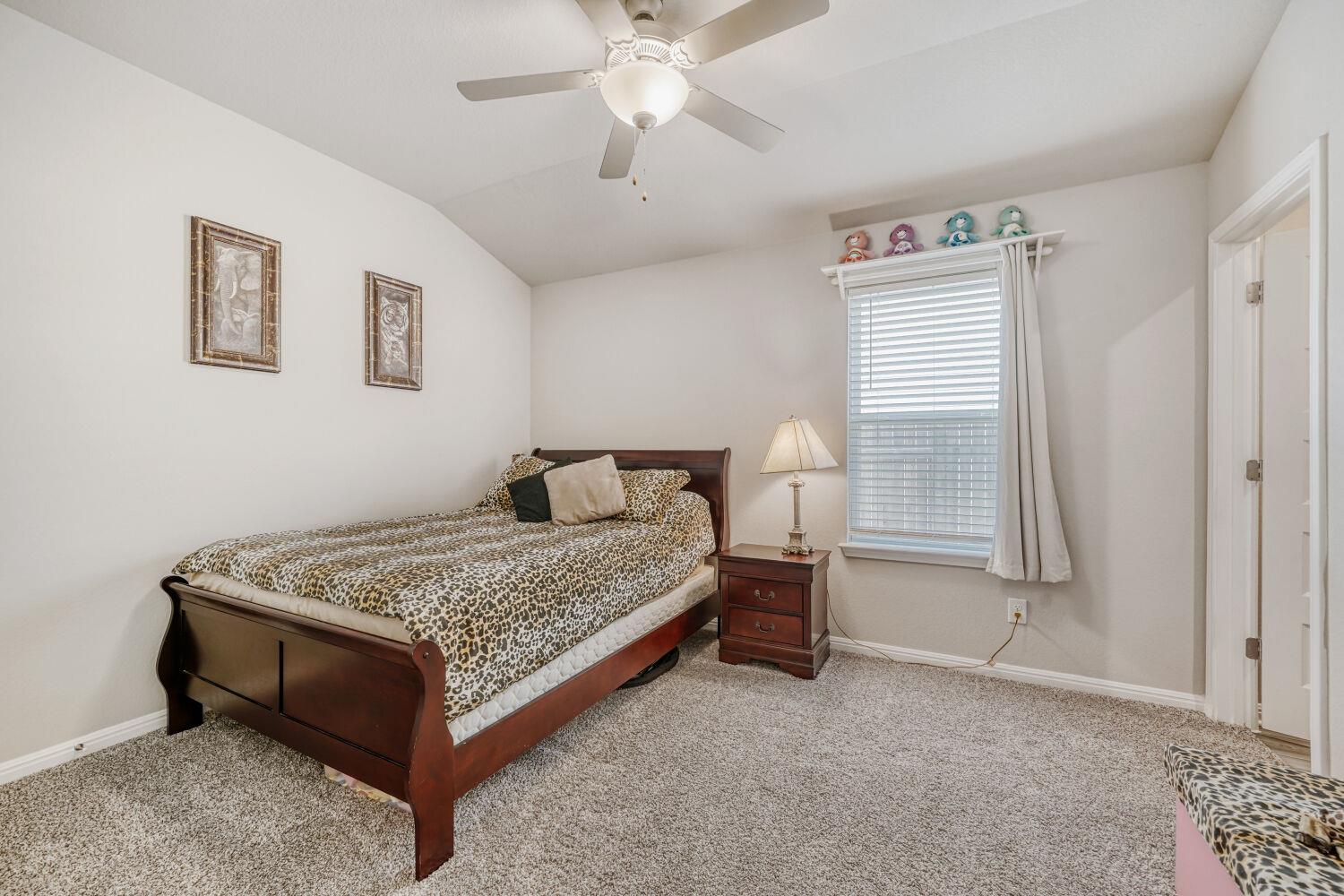 10505 Mager Ln, Hutto, TX 78634