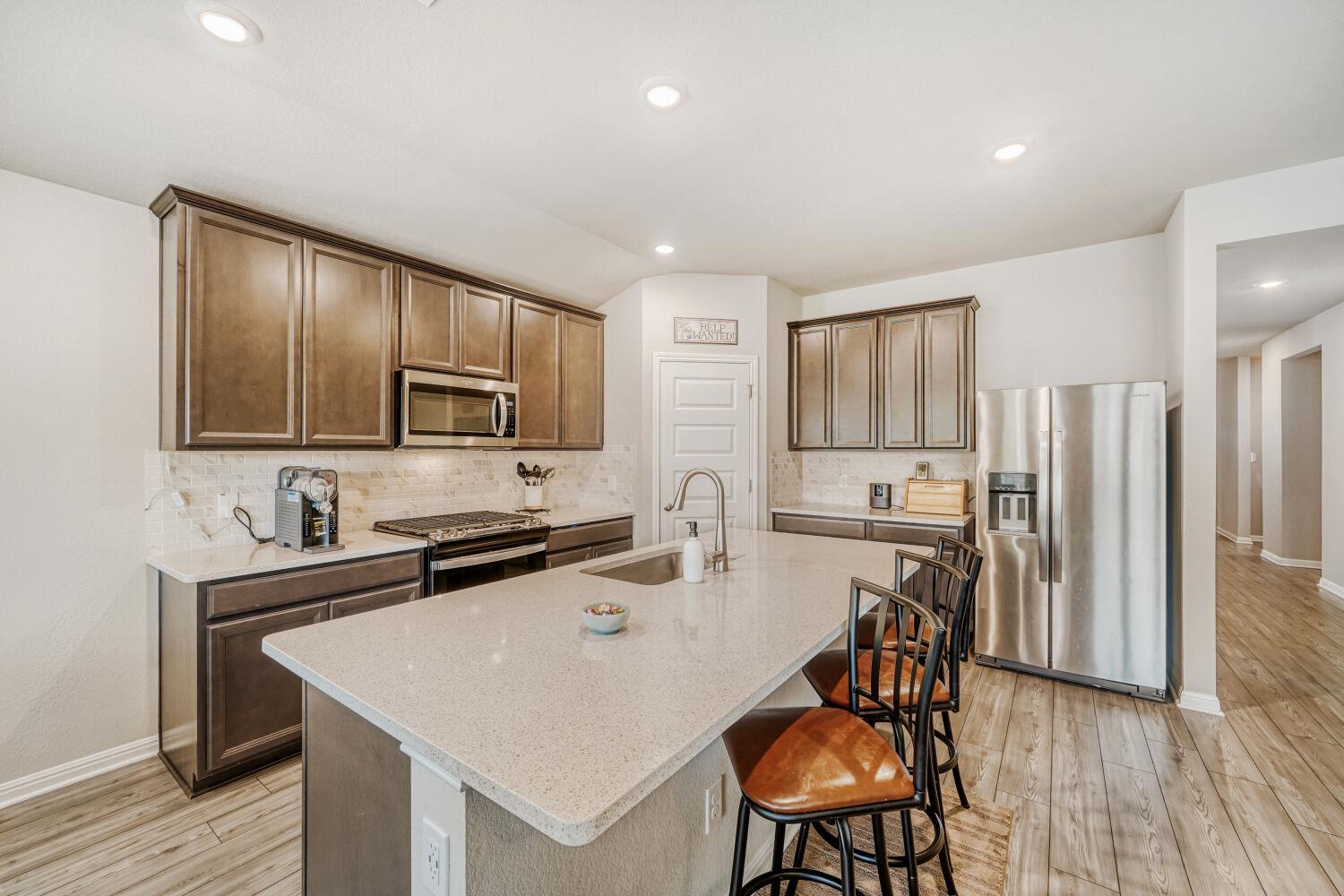 10505 Mager Ln, Hutto, TX 78634