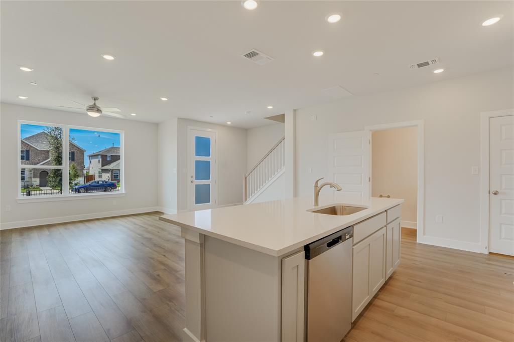 517 Emory Crossing Blvd, Hutto, TX 78634