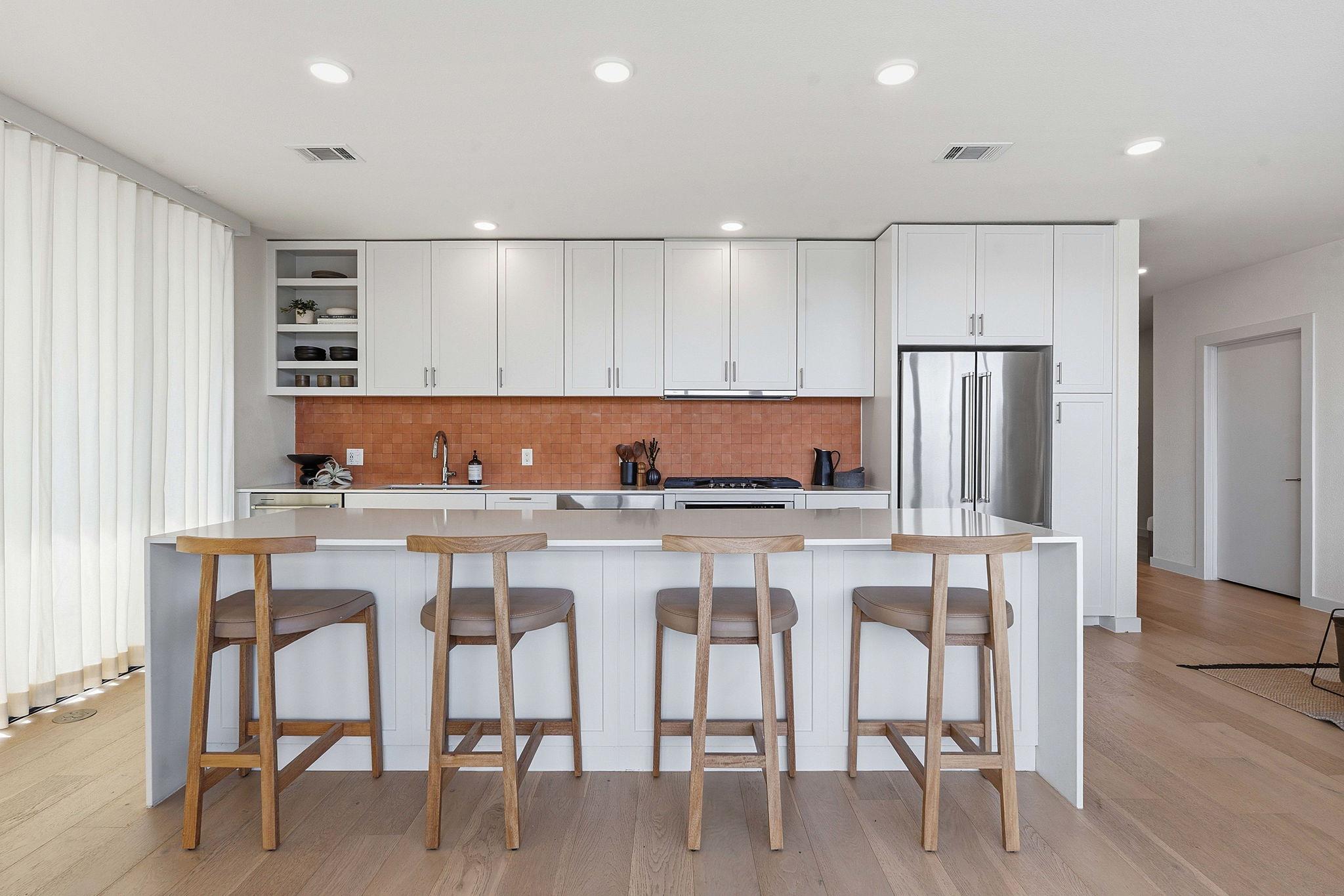 1600 S 1st St # 410, Austin, TX 78704