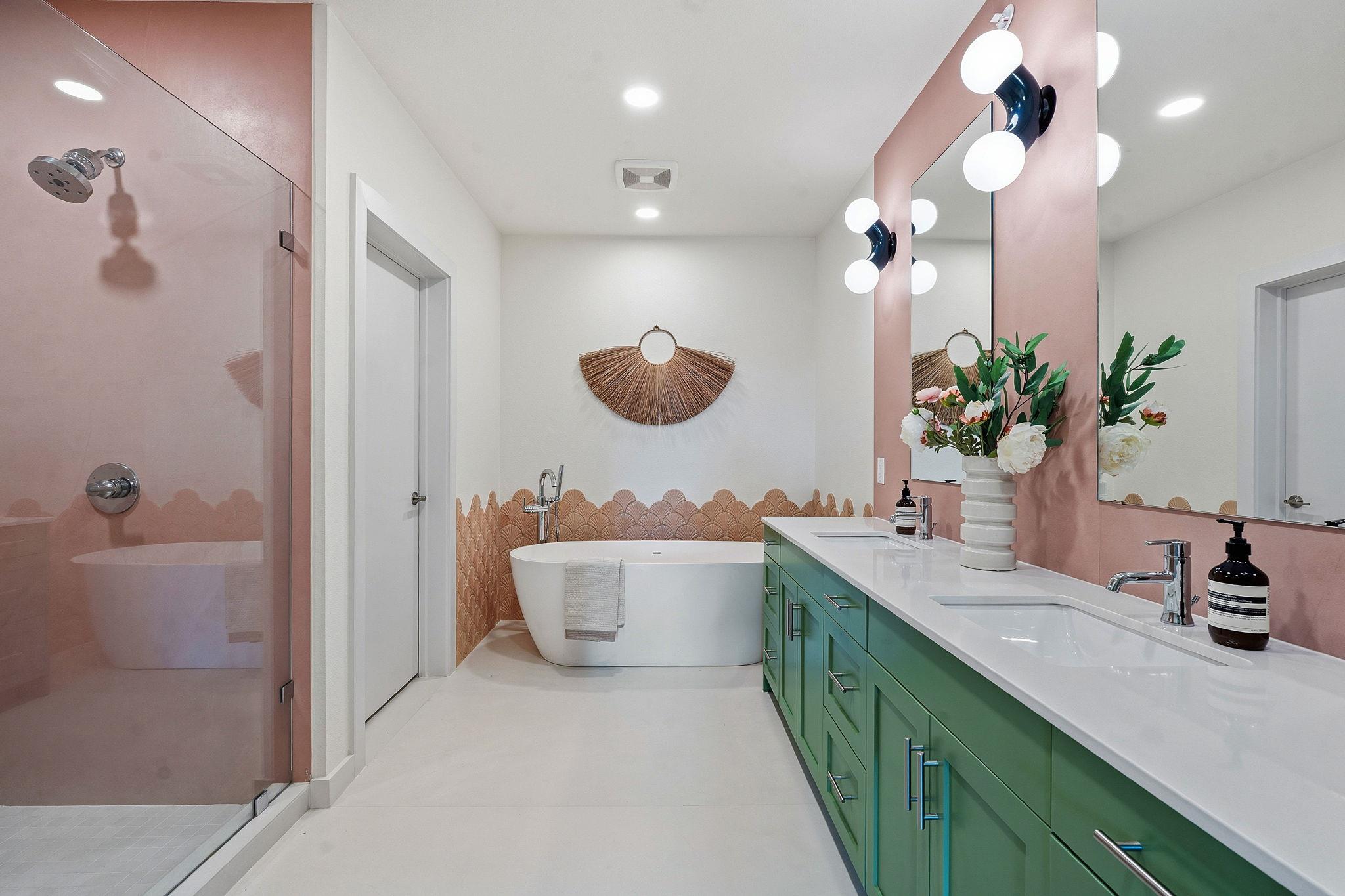 1600 S 1st St # 410, Austin, TX 78704