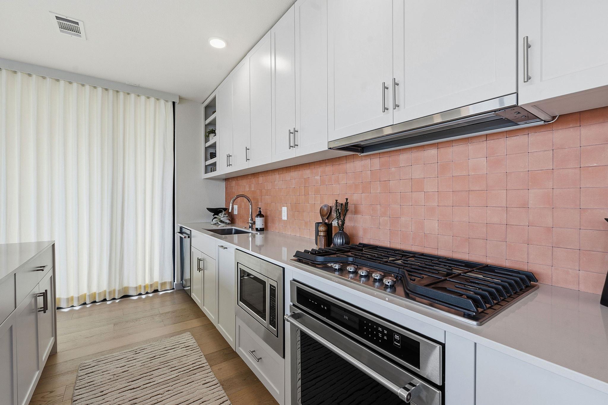 1600 S 1st St # 410, Austin, TX 78704