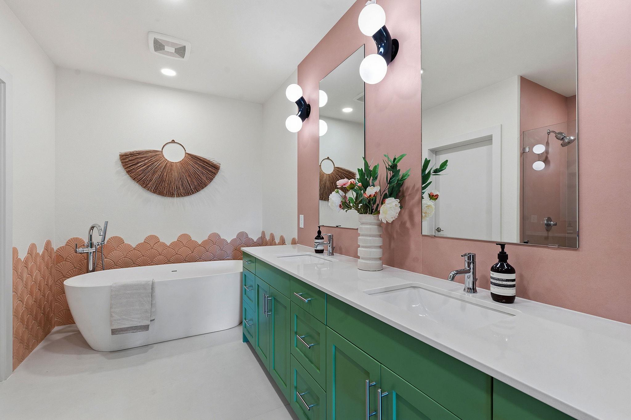 1600 S 1st St # 410, Austin, TX 78704