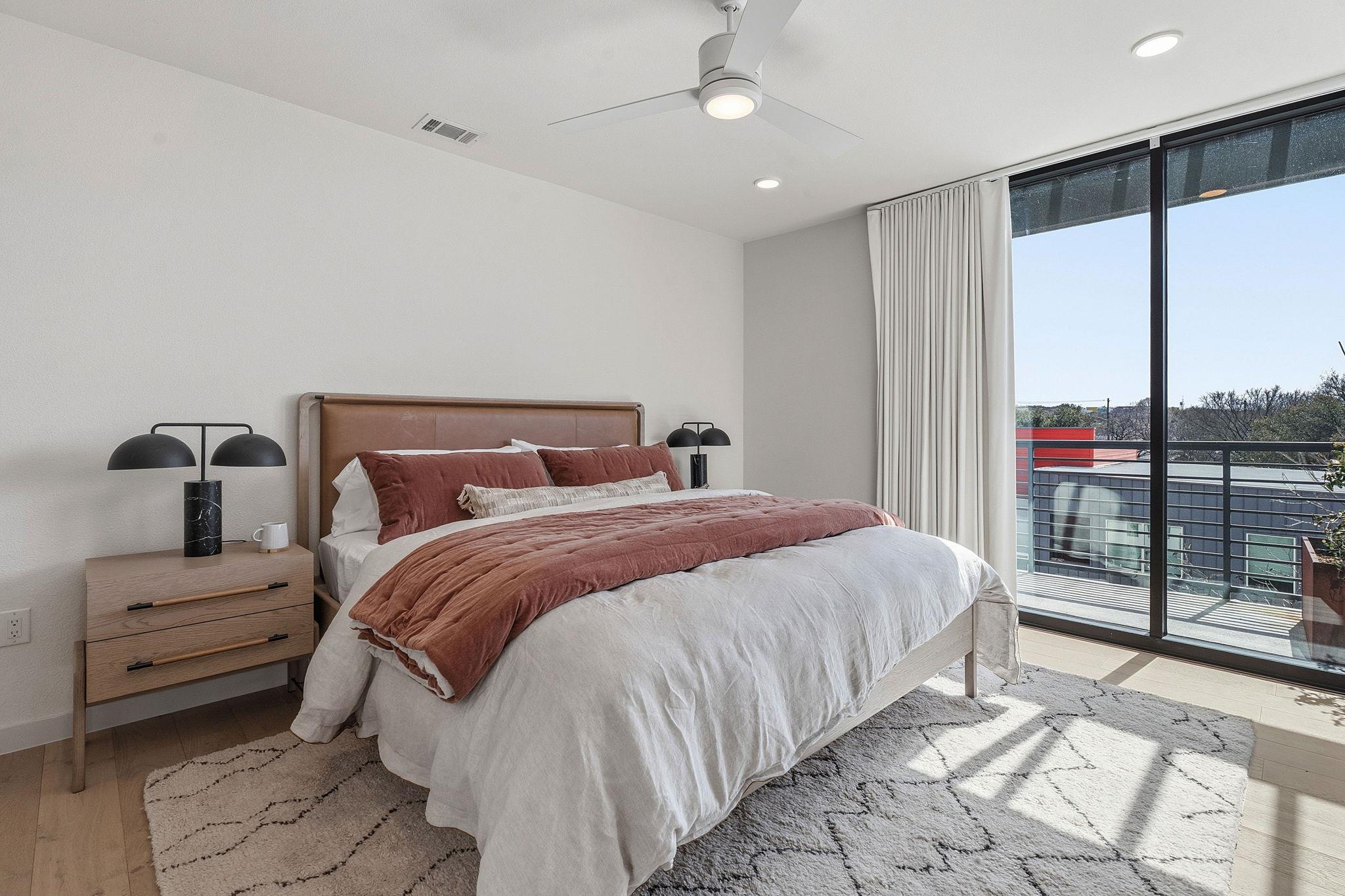 1600 S 1st St # 410, Austin, TX 78704