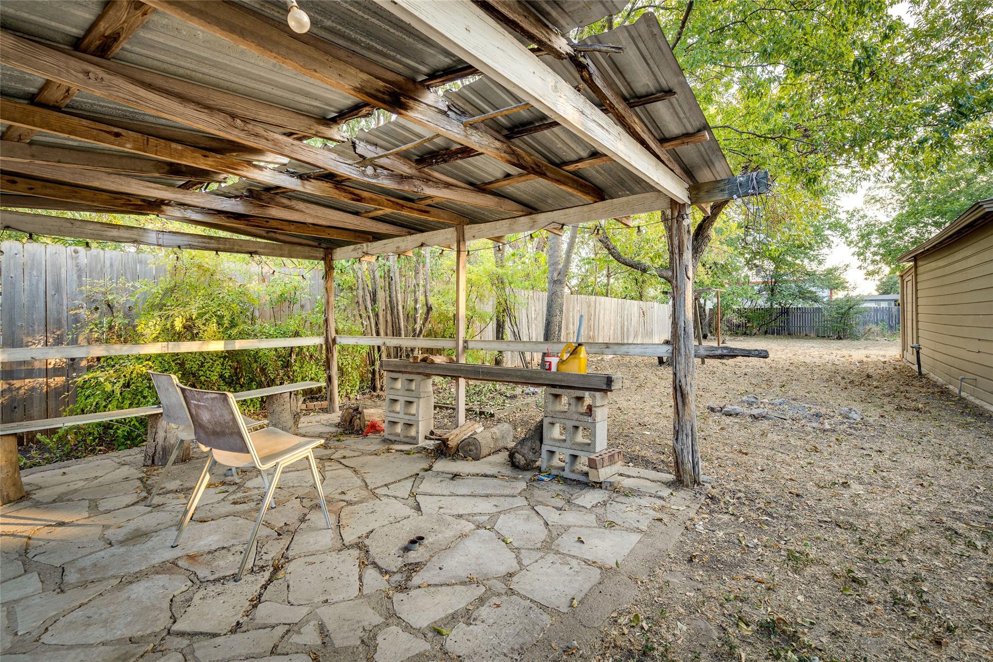 1011 E 49th St, Austin, TX 78751