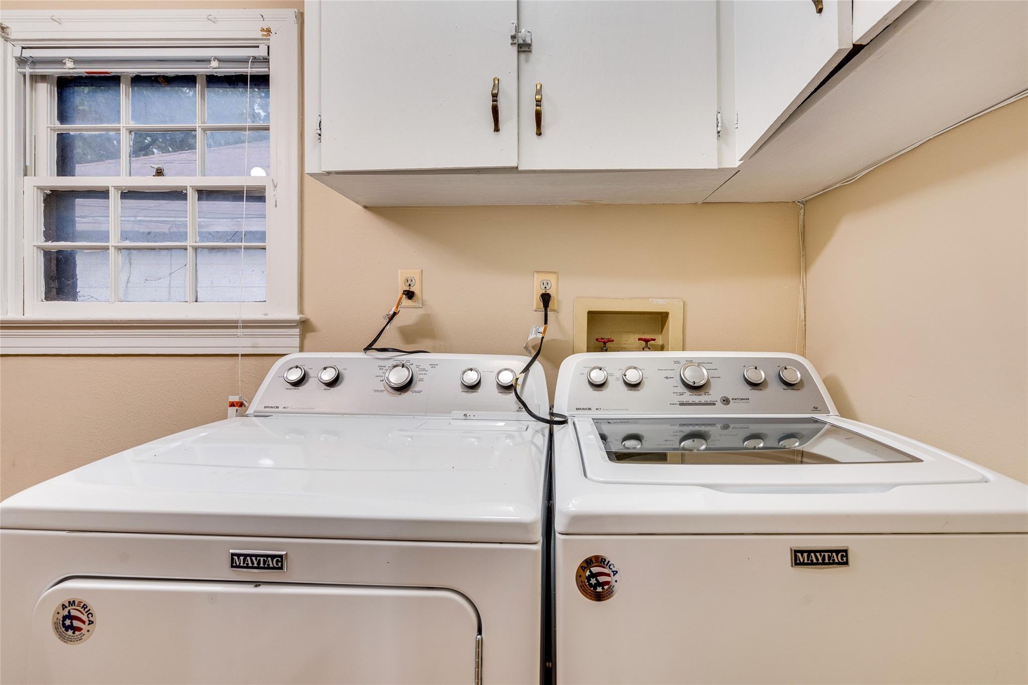 1011 E 49th St, Austin, TX 78751