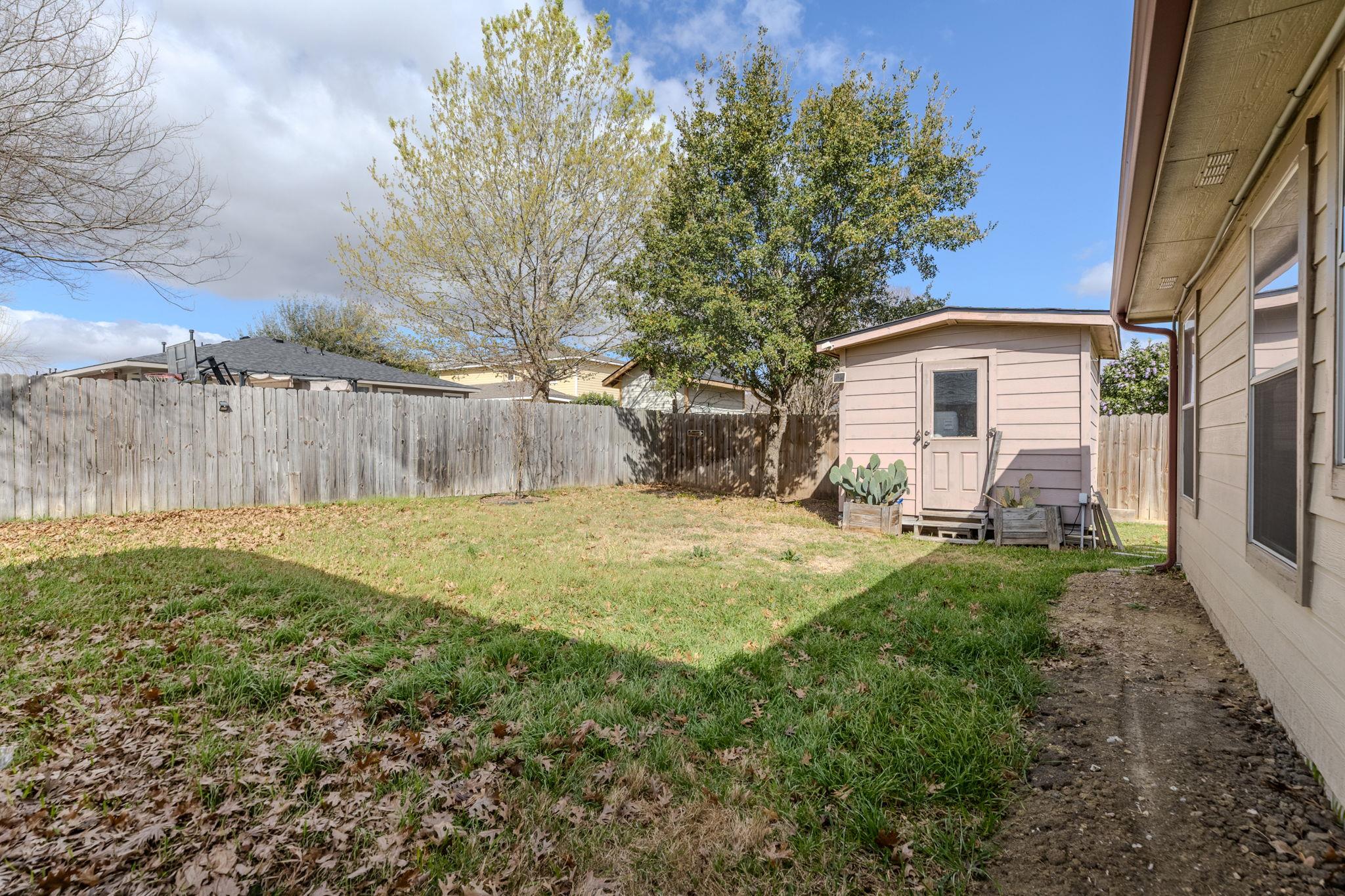 12800 Starbrimson Trl, Elgin, TX 78621