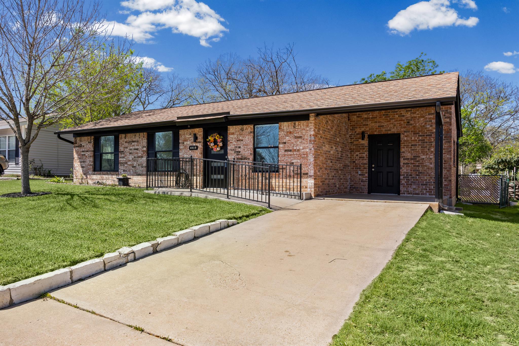 6010 Waycross Dr, Austin, TX 78745