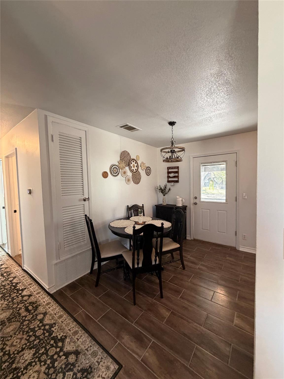 6010 Waycross Dr, Austin, TX 78745