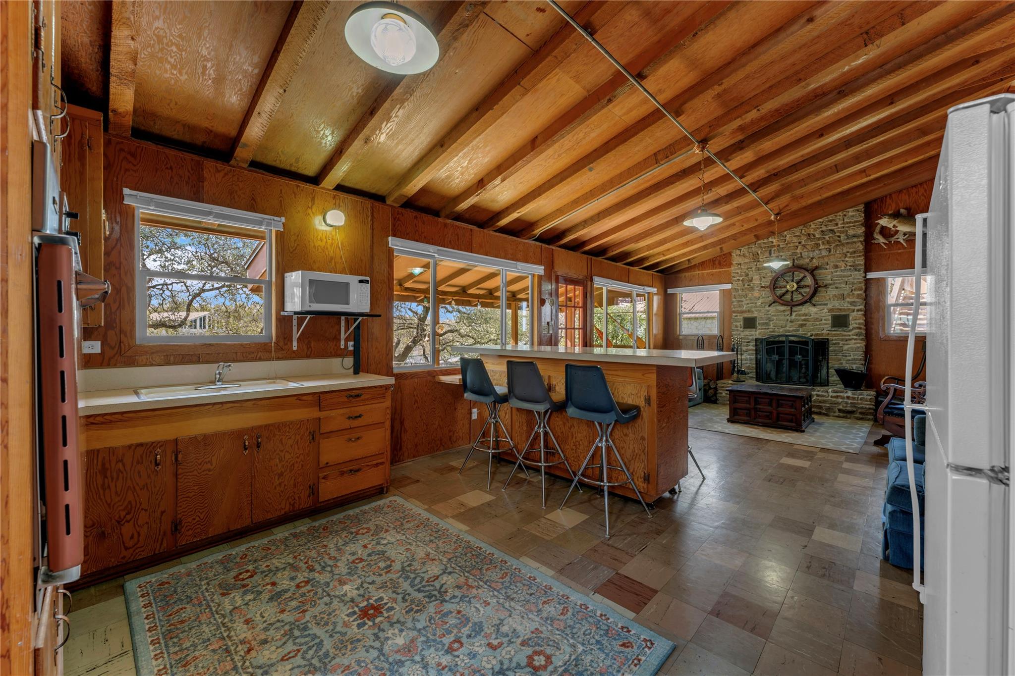 212 Baker Ln, Burnet, TX 78611