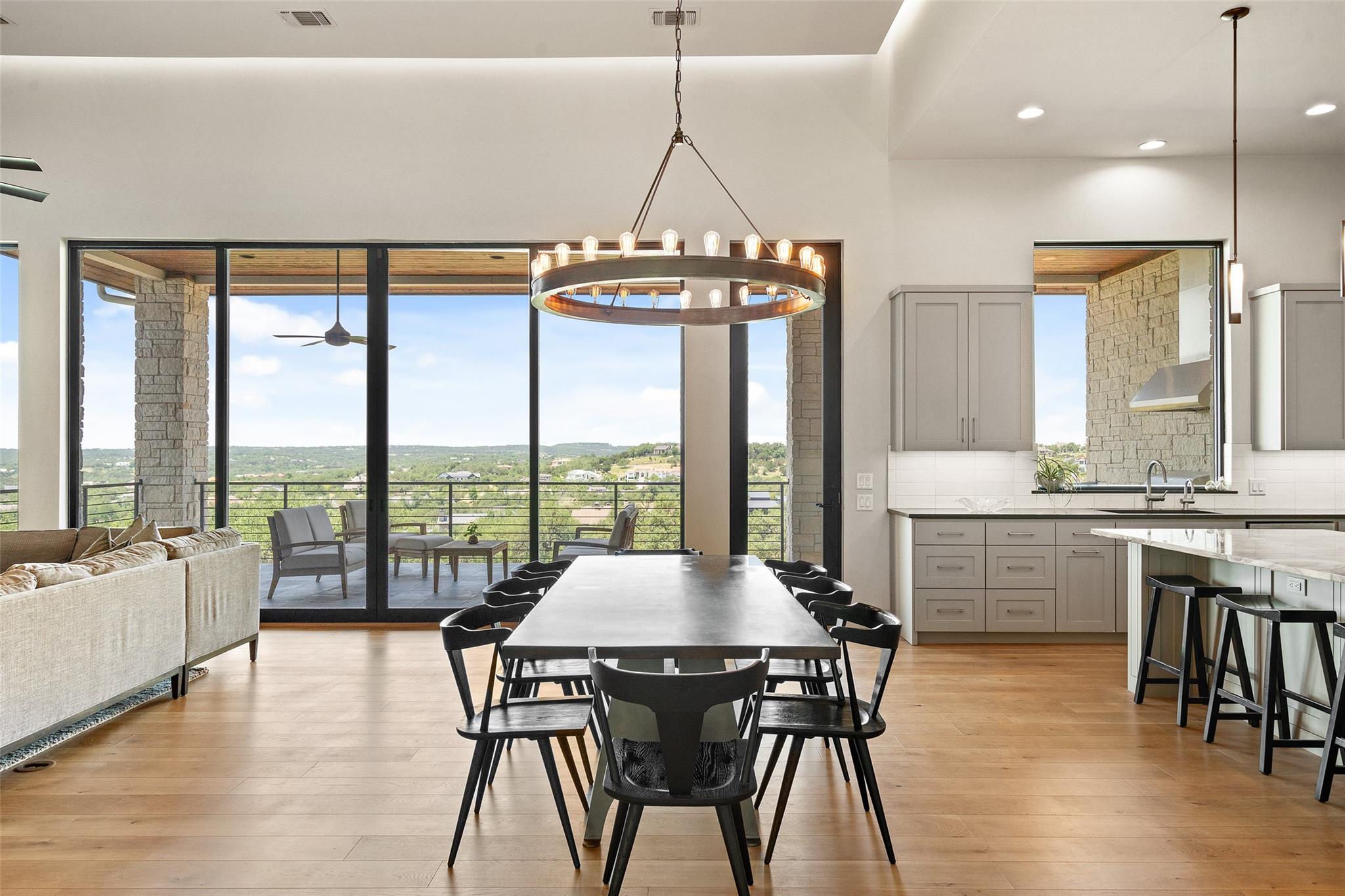 17724 Flagler Dr, Austin, TX 78738