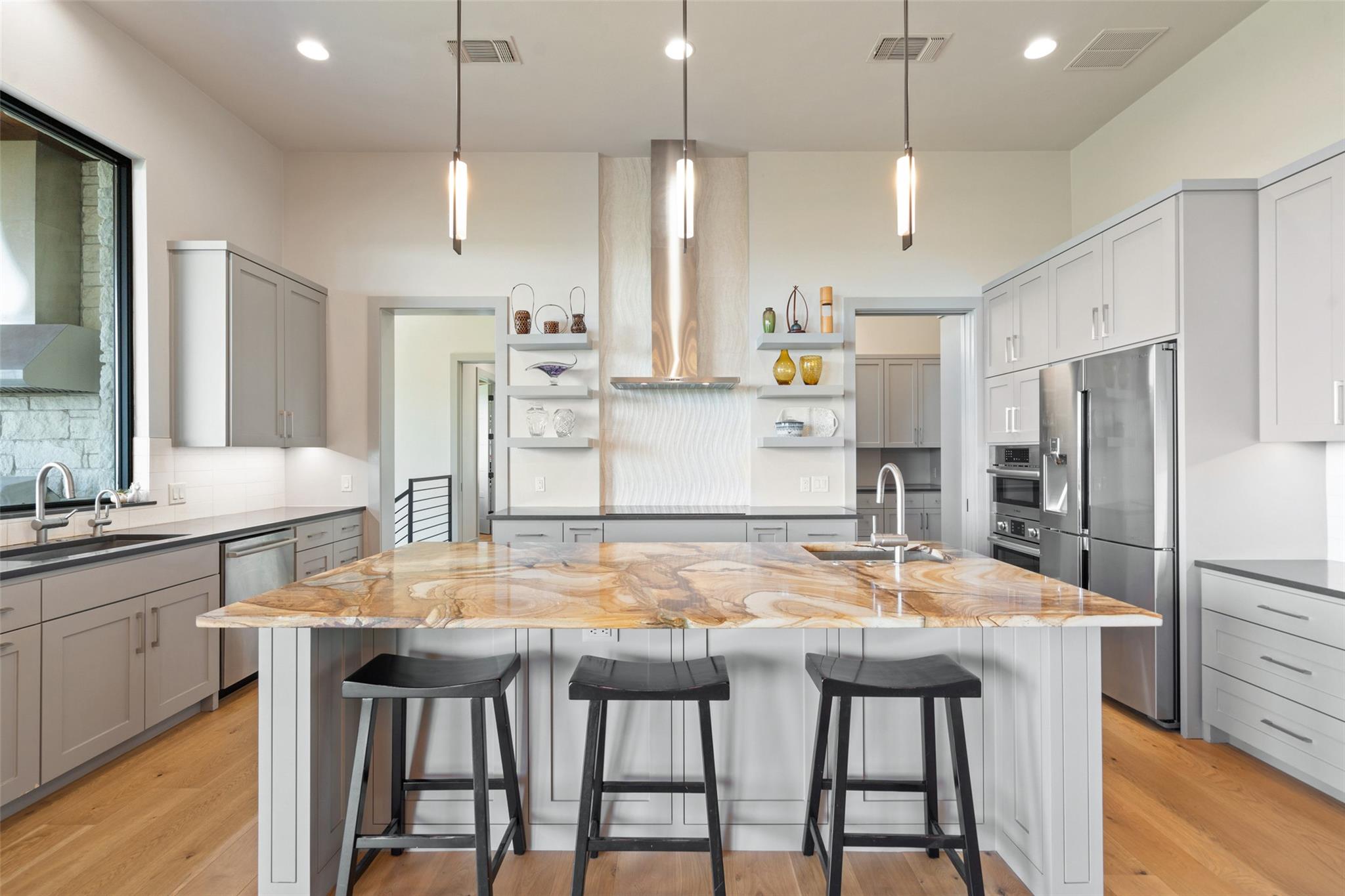 17724 Flagler Dr, Austin, TX 78738