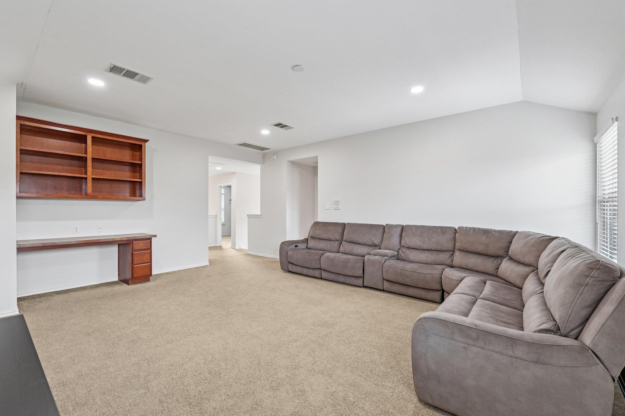 18712 Deep Water Dr, Pflugerville, TX 78660