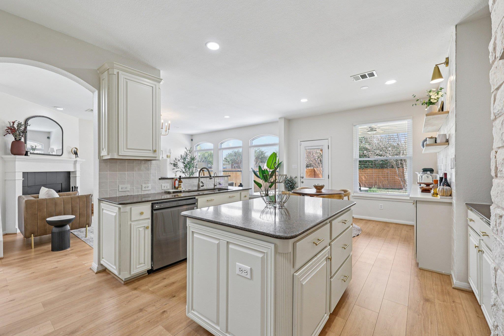 18712 Deep Water Dr, Pflugerville, TX 78660