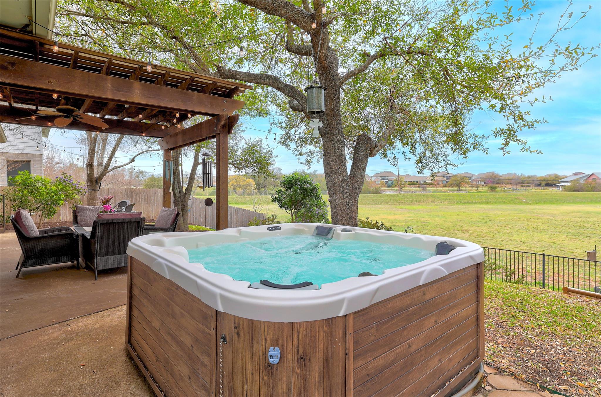 16008 BRAESGATE Dr, Austin, TX 78717