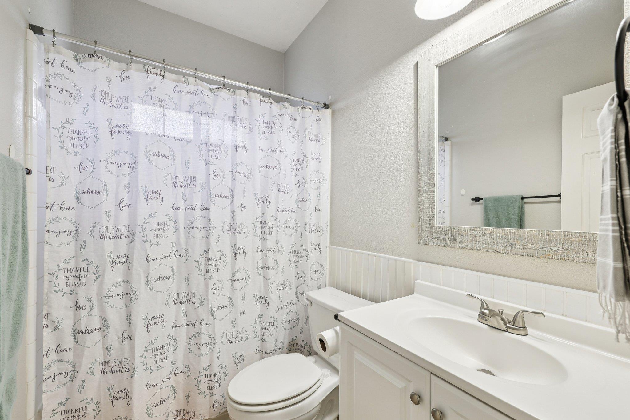 101 Blanco Dr, Hutto, TX 78634