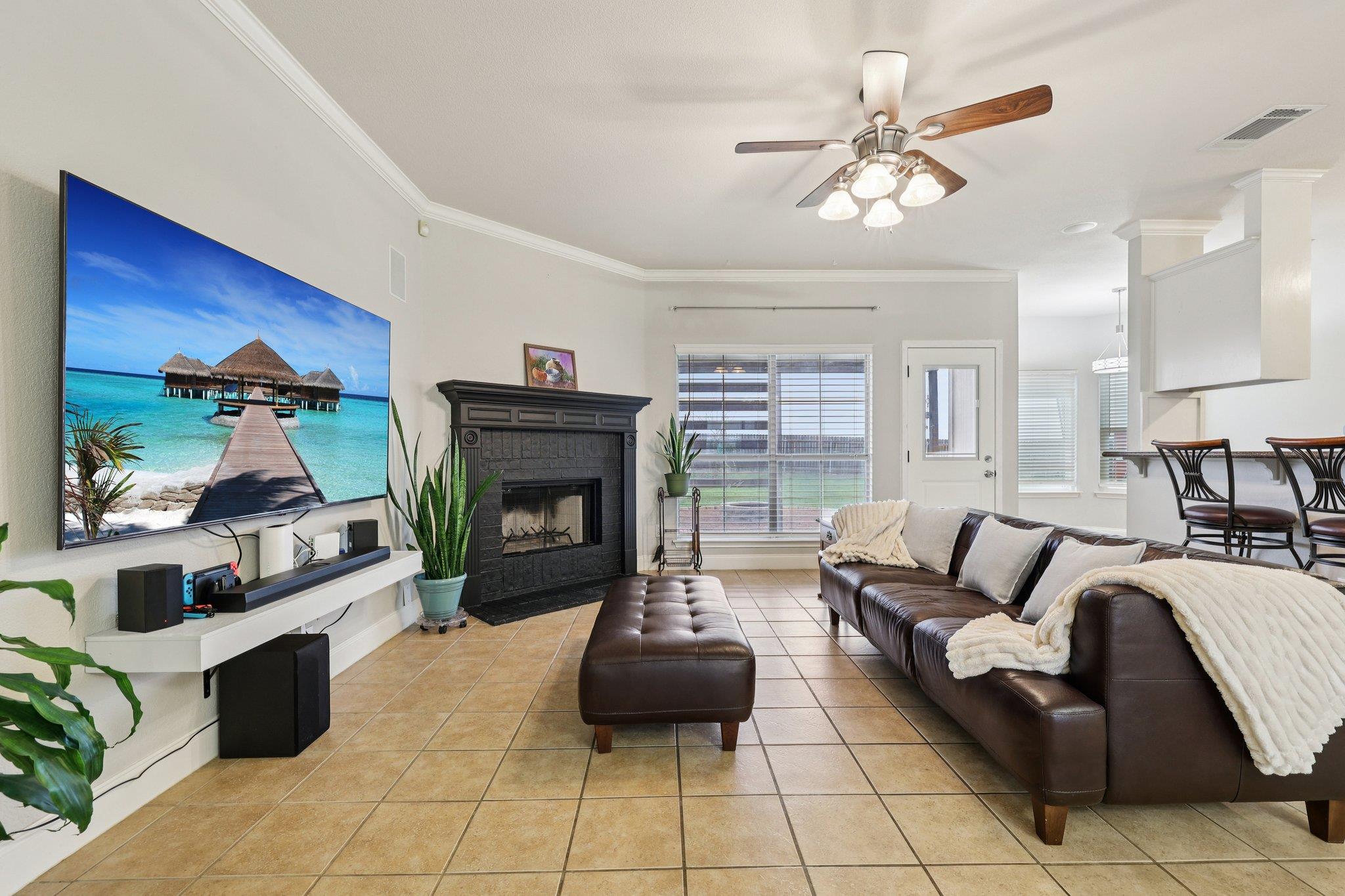 101 Blanco Dr, Hutto, TX 78634