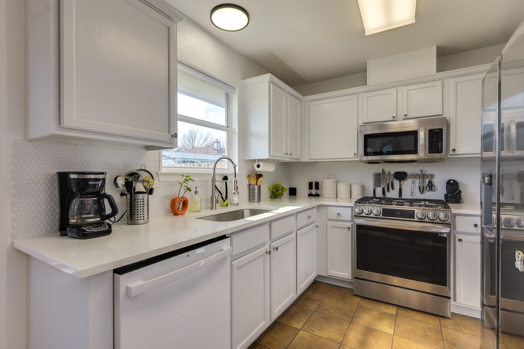 507 Clear Spring Ln, Leander, TX 78641