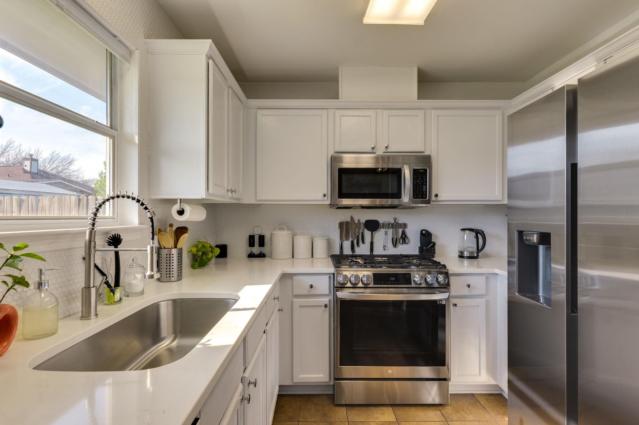 507 Clear Spring Ln, Leander, TX 78641