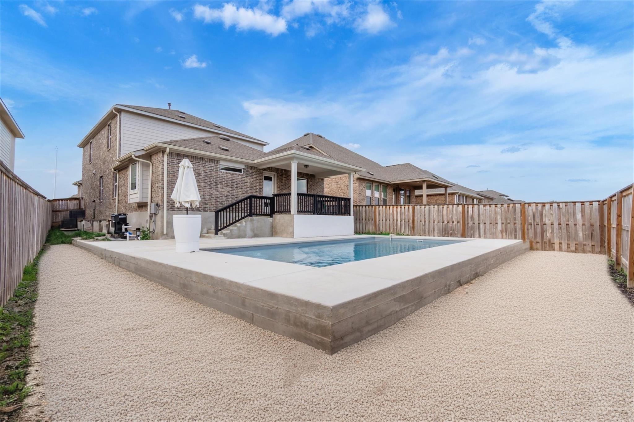 2324 Sawdust Dr, Georgetown, TX 78633