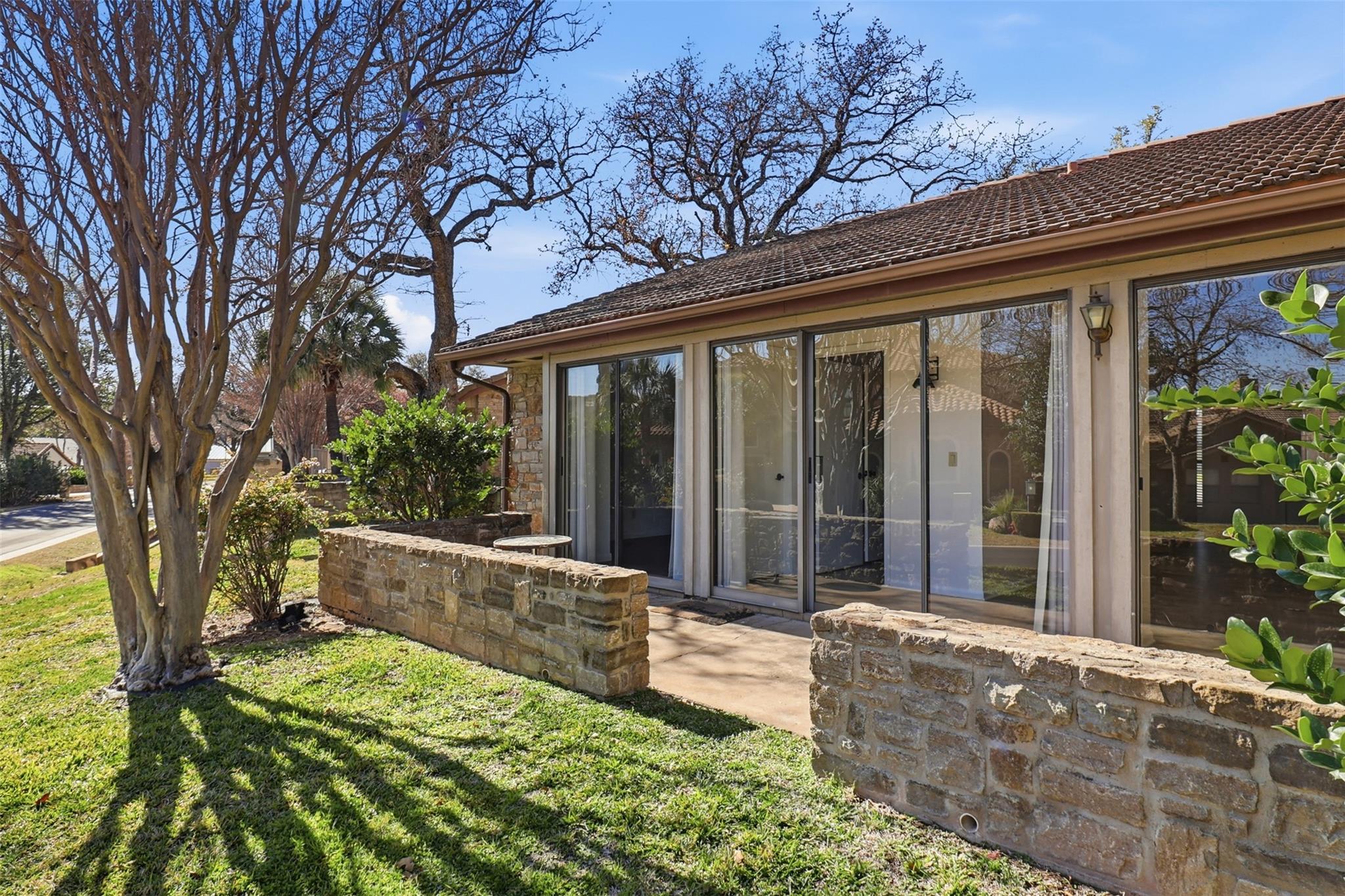 100 Bay Point Dr # 3, Horseshoe Bay, TX 78657