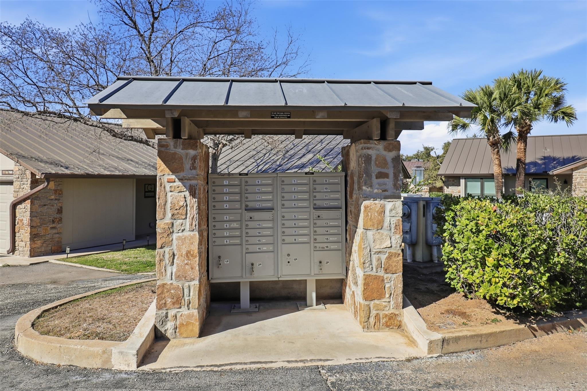 100 Bay Point Dr # 3, Horseshoe Bay, TX 78657