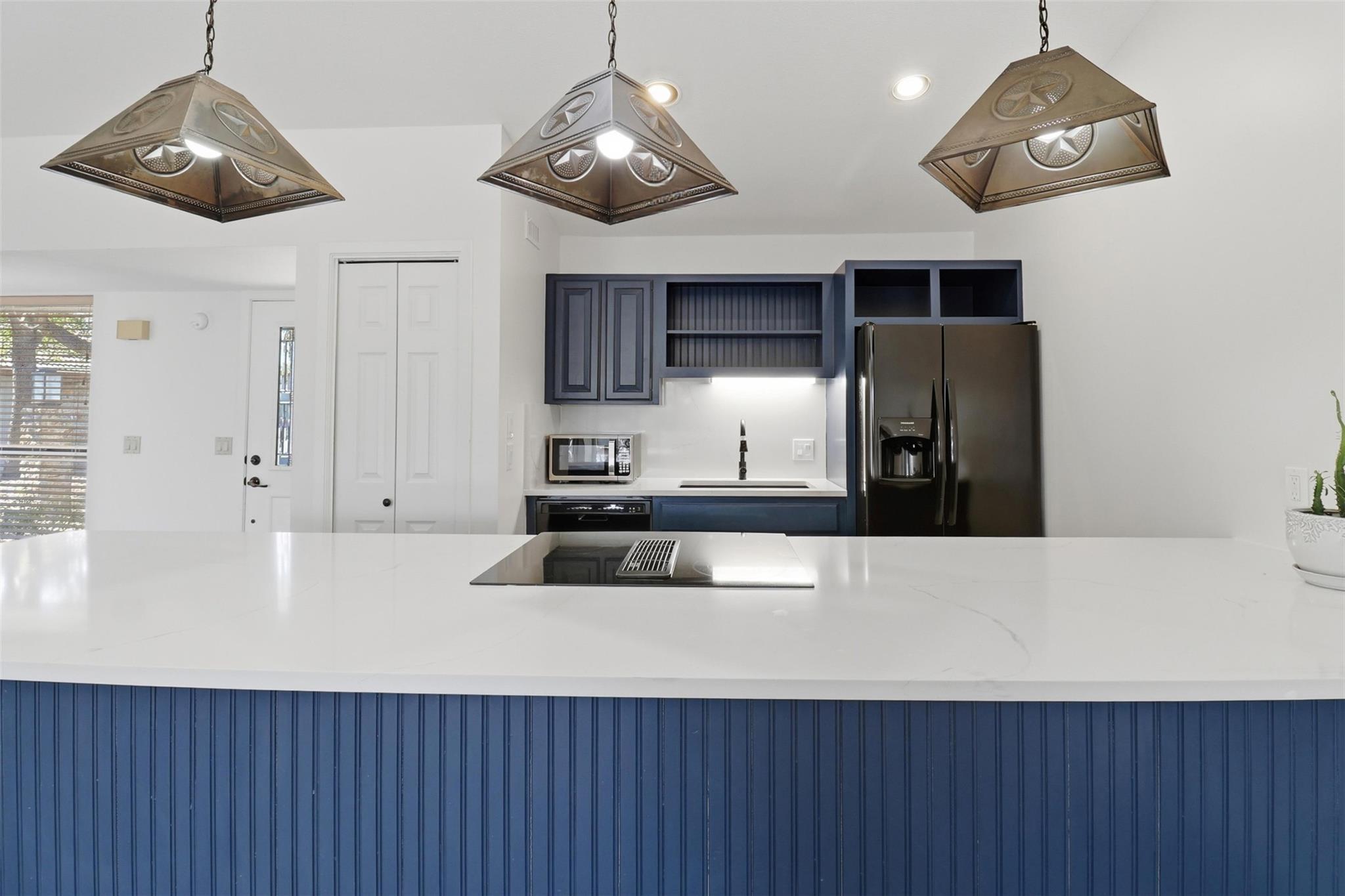 100 Bay Point Dr # 3, Horseshoe Bay, TX 78657