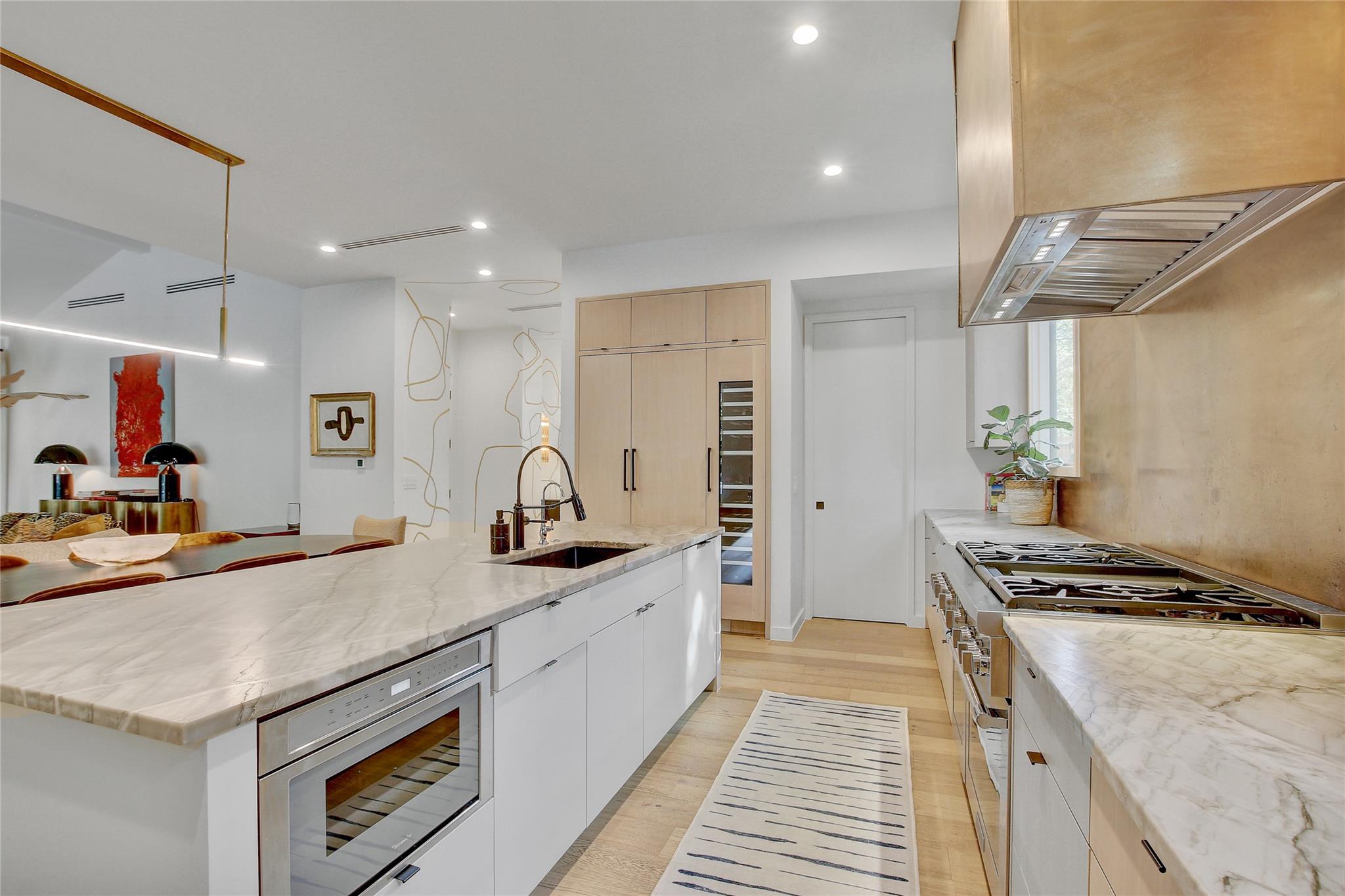 2006 Ford St, Austin, TX 78704