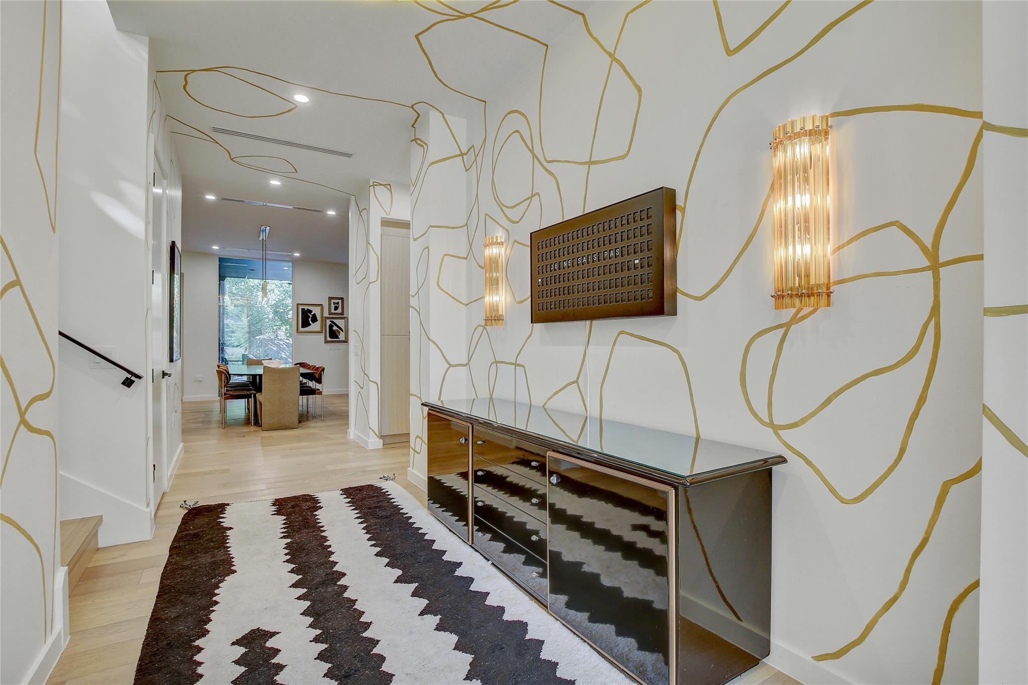 2006 Ford St, Austin, TX 78704