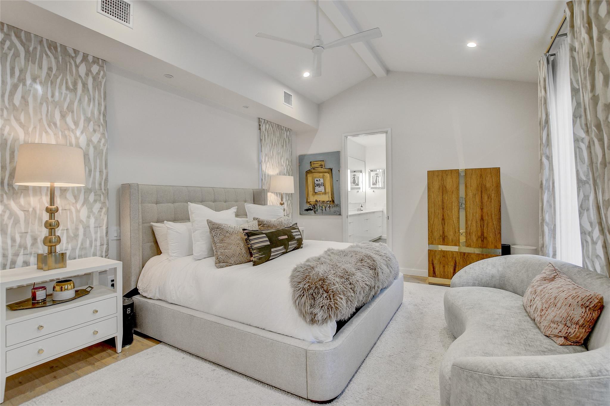 2006 Ford St, Austin, TX 78704