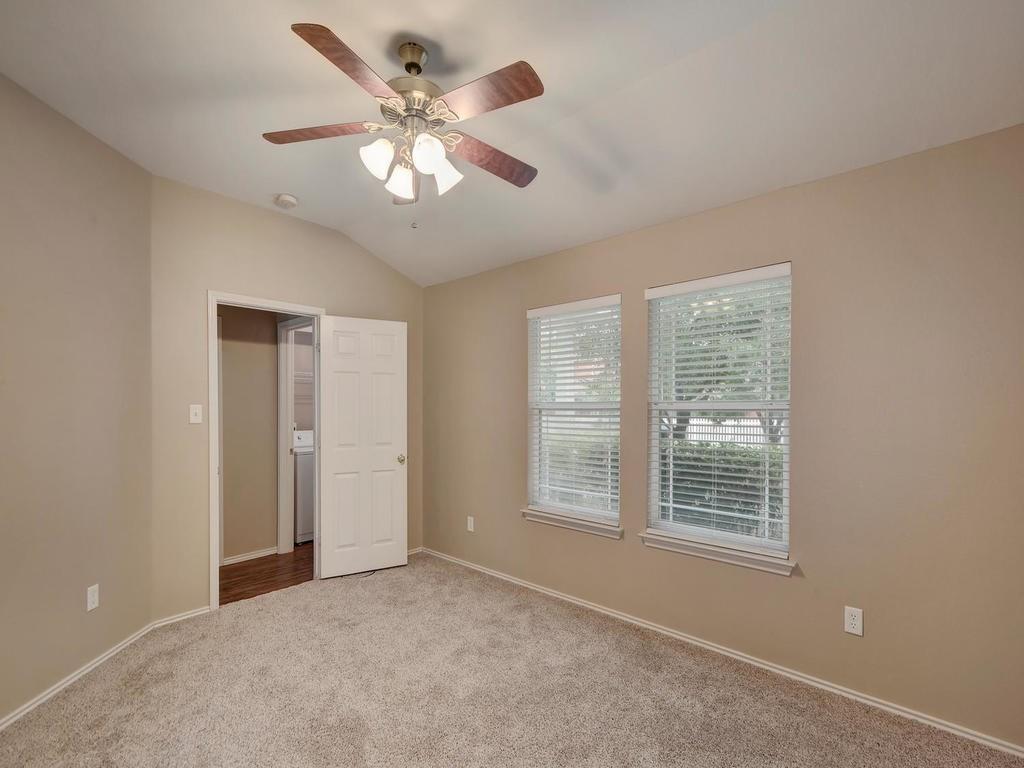 153 Chesser, Kyle, TX 78640