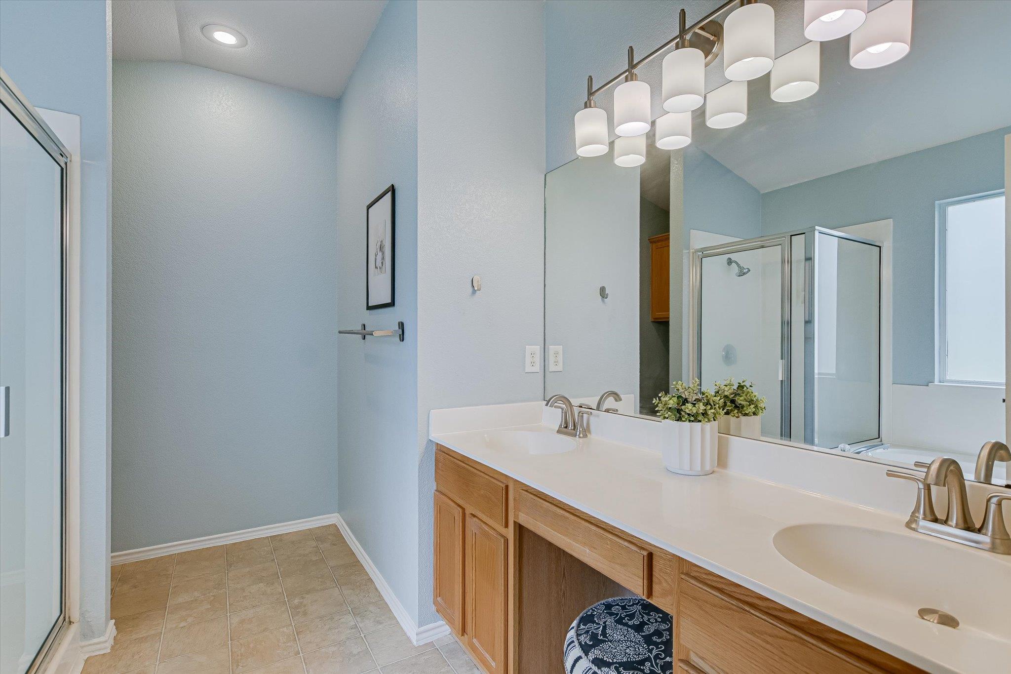 1138 Stone Forest Trl, Round Rock, TX 78681