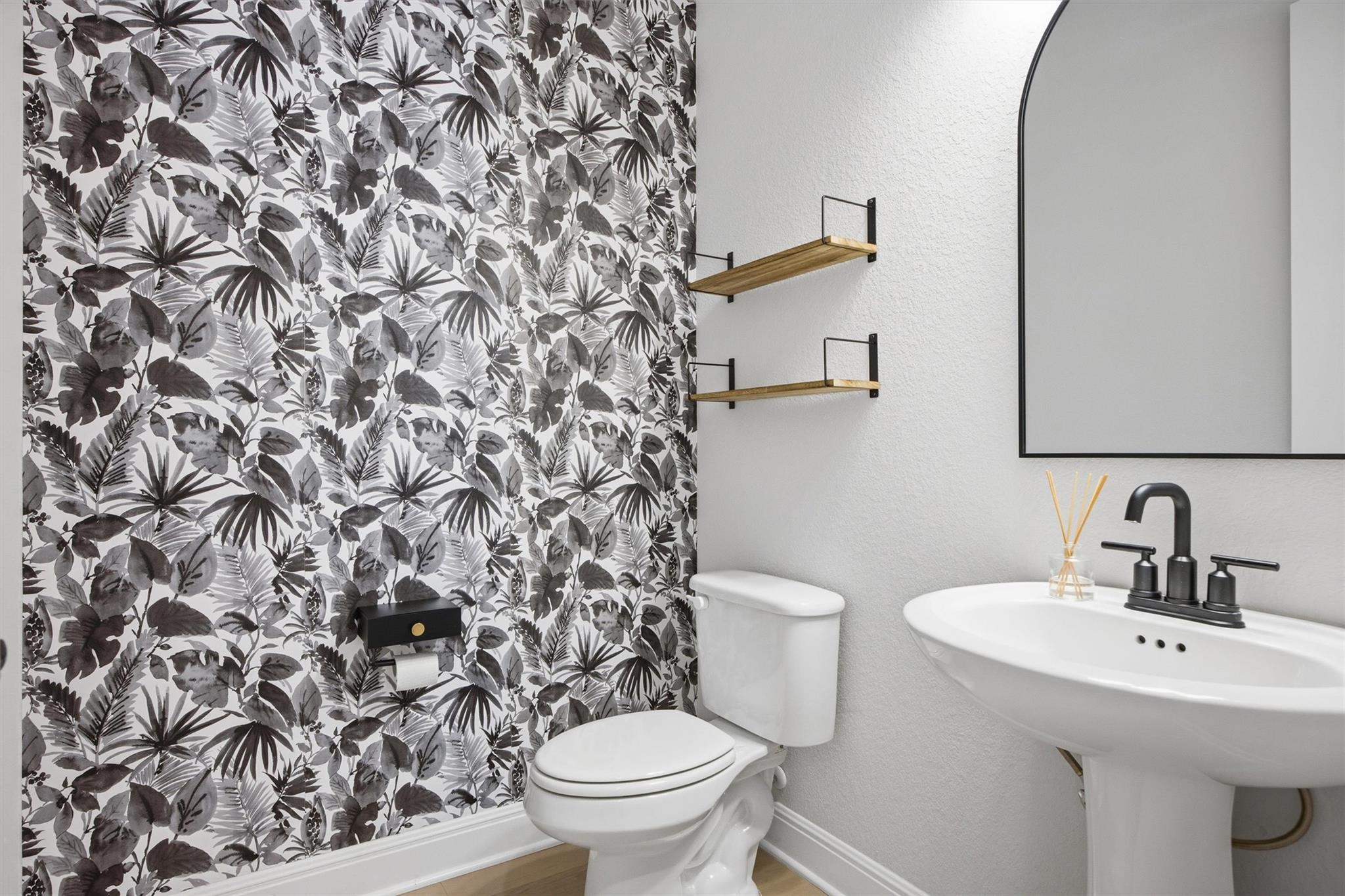 208 Tovas Secret Cv, Georgetown, TX 78628