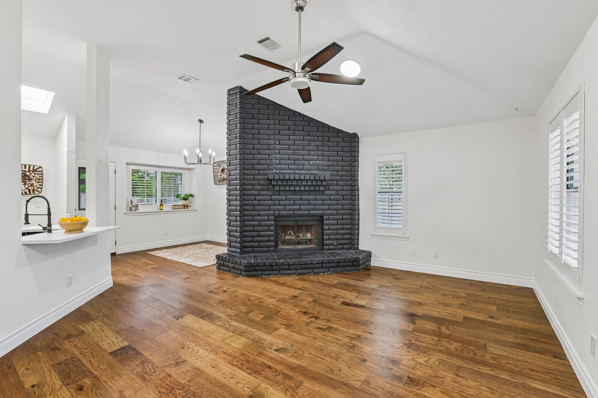 2000 Zephyr Ln, Round Rock, TX 78664