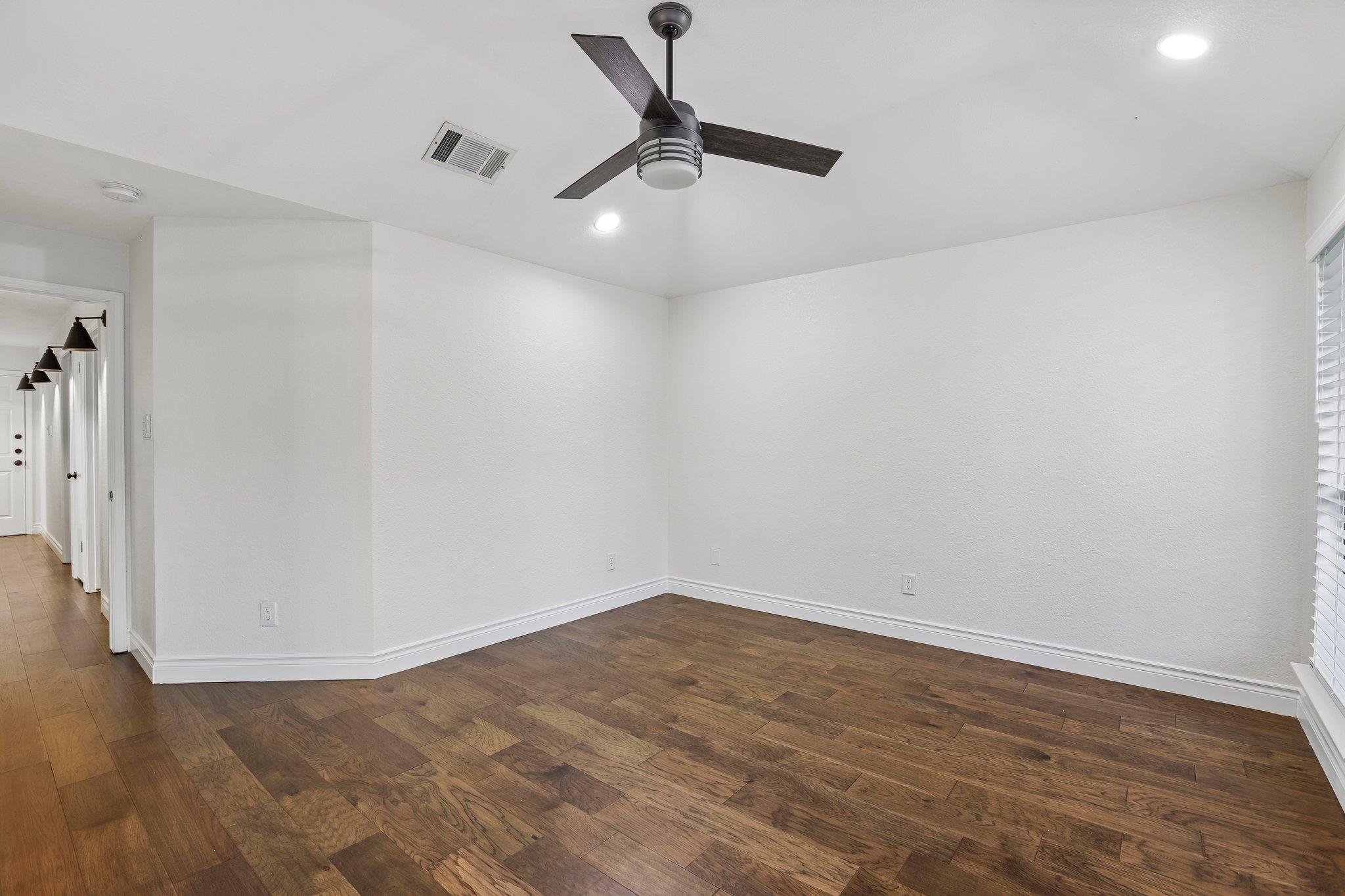 2000 Zephyr Ln, Round Rock, TX 78664