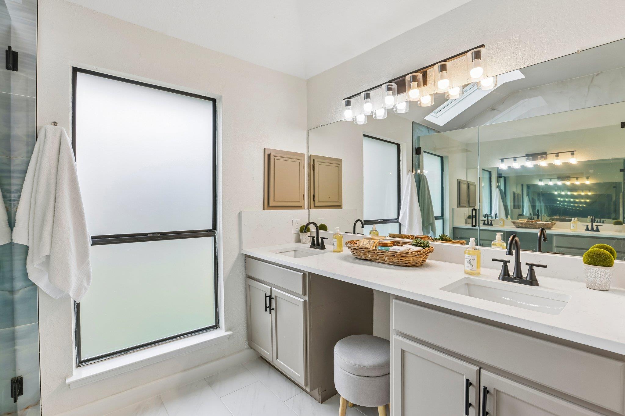 2000 Zephyr Ln, Round Rock, TX 78664