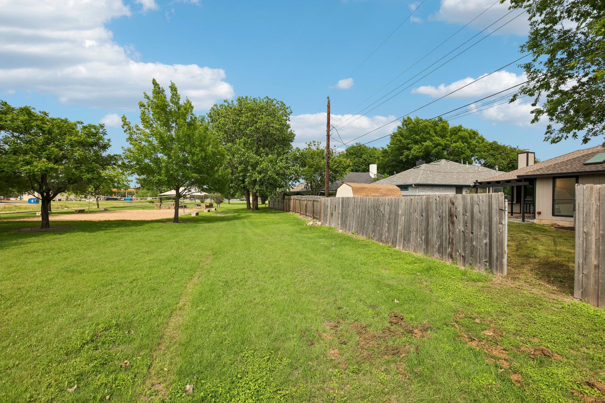 2000 Zephyr Ln, Round Rock, TX 78664