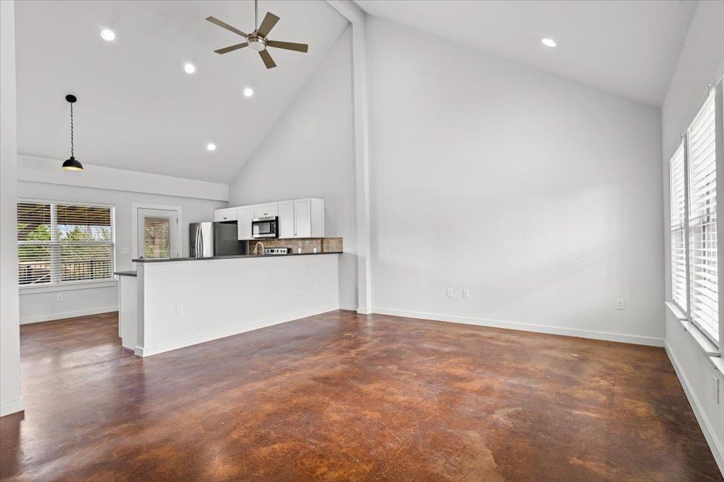 9913 Little Creek Cir, Dripping Springs, TX 78620