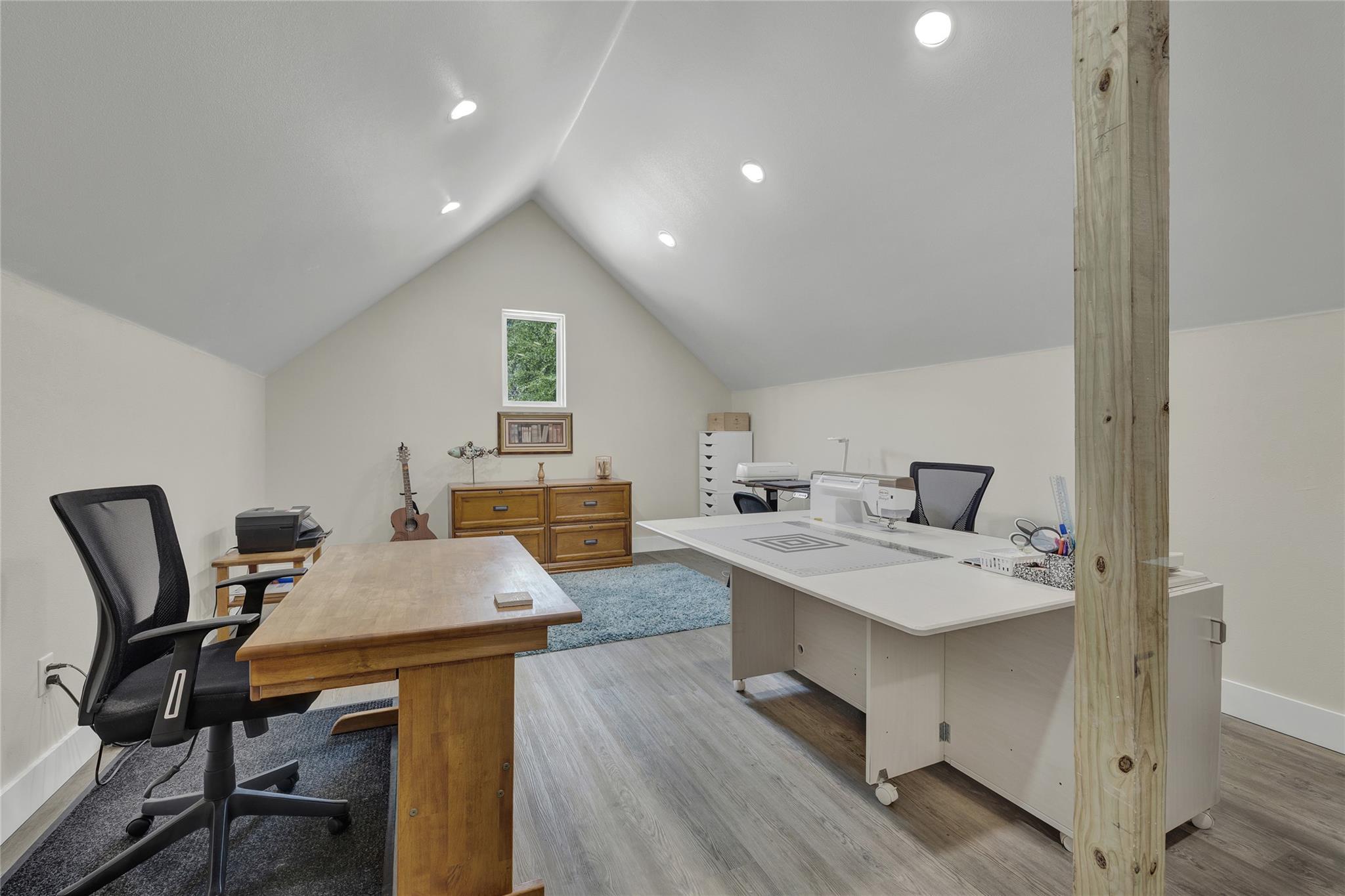 1799 Lakeside Dr W, Canyon Lake, TX 78133