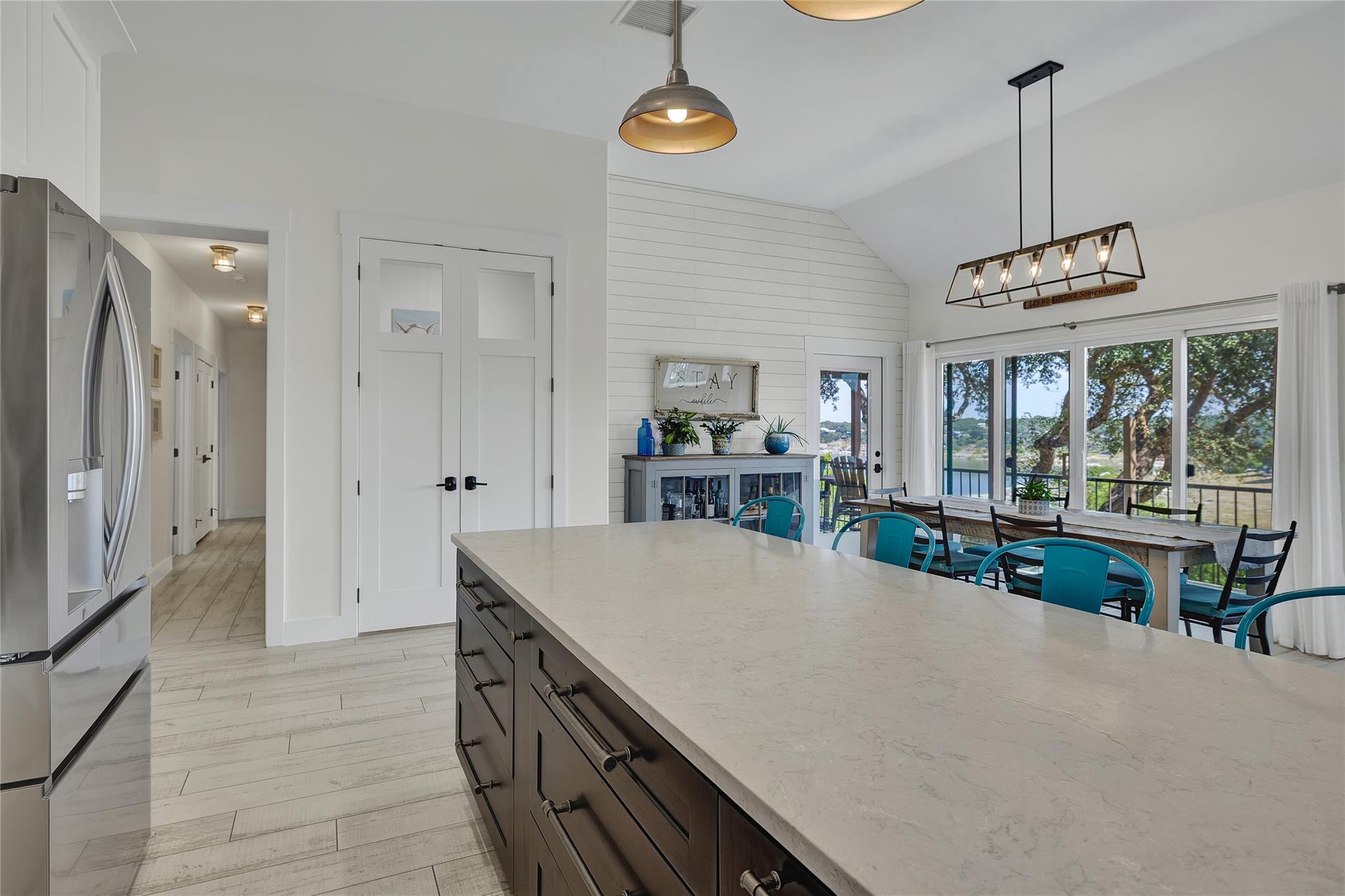 1799 Lakeside Dr W, Canyon Lake, TX 78133