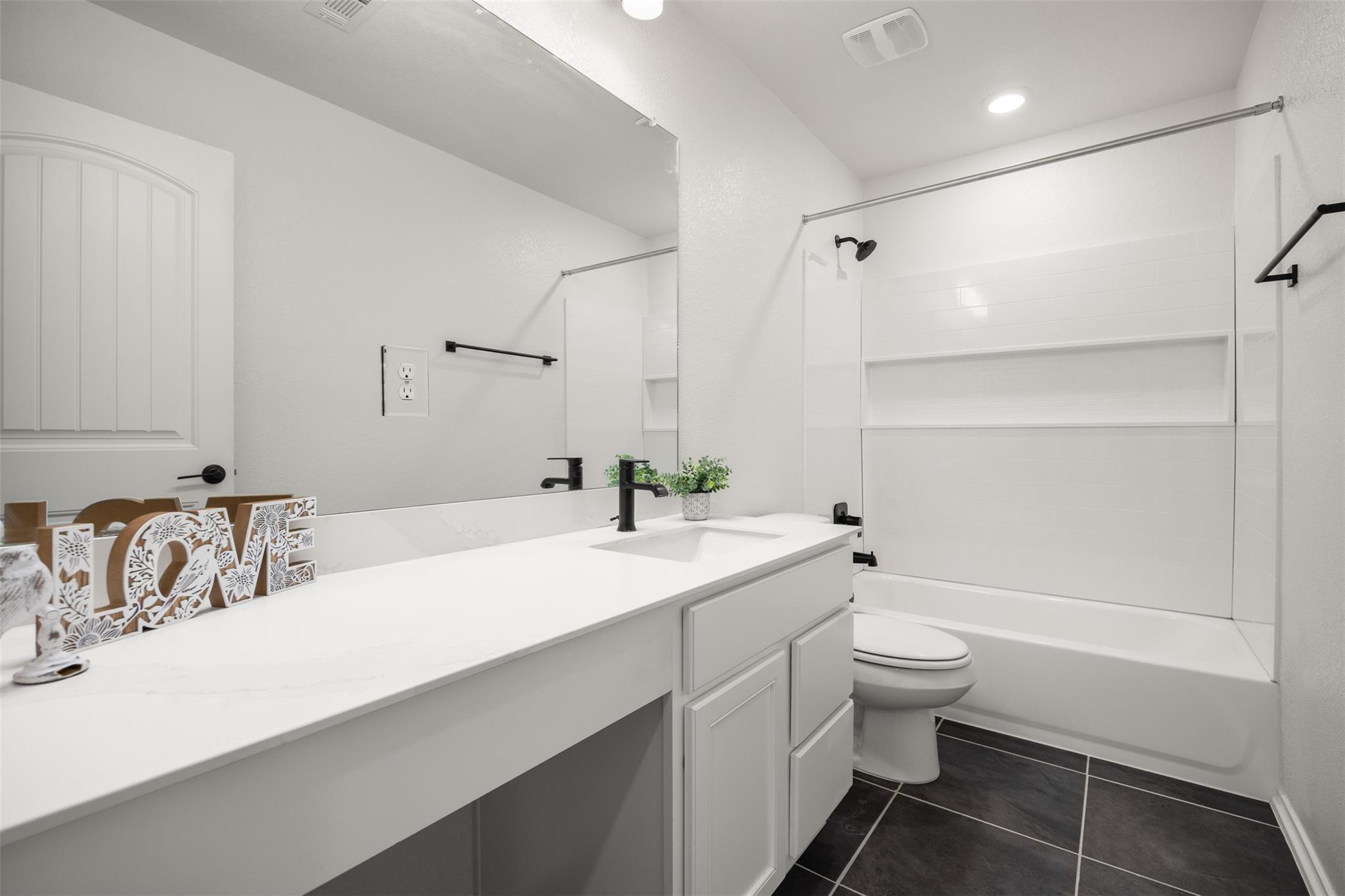 256 Texas Jack Dr, Kyle, TX 78640