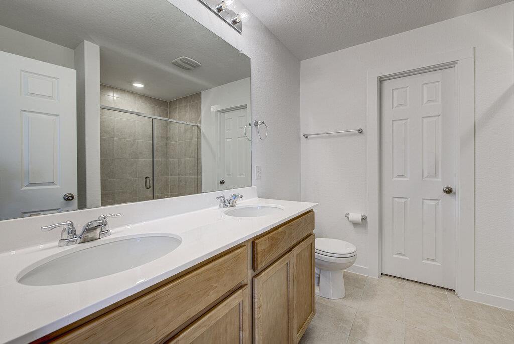 424 Bristlecone Bnd, Liberty Hill, TX 78642