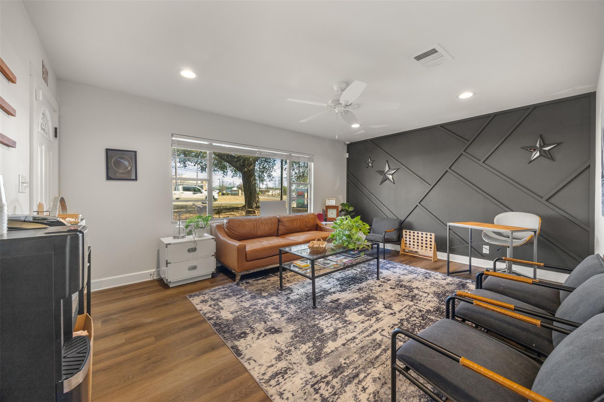 603 W Highway 290 Highway, Dripping Springs, TX 78620