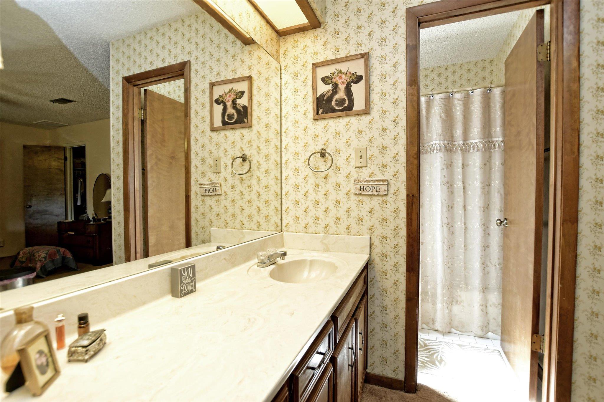 1603 Pin Oak Ln, Round Rock, TX 78681