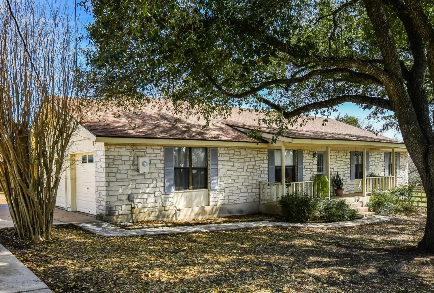 1603 Pin Oak Ln, Round Rock, TX 78681