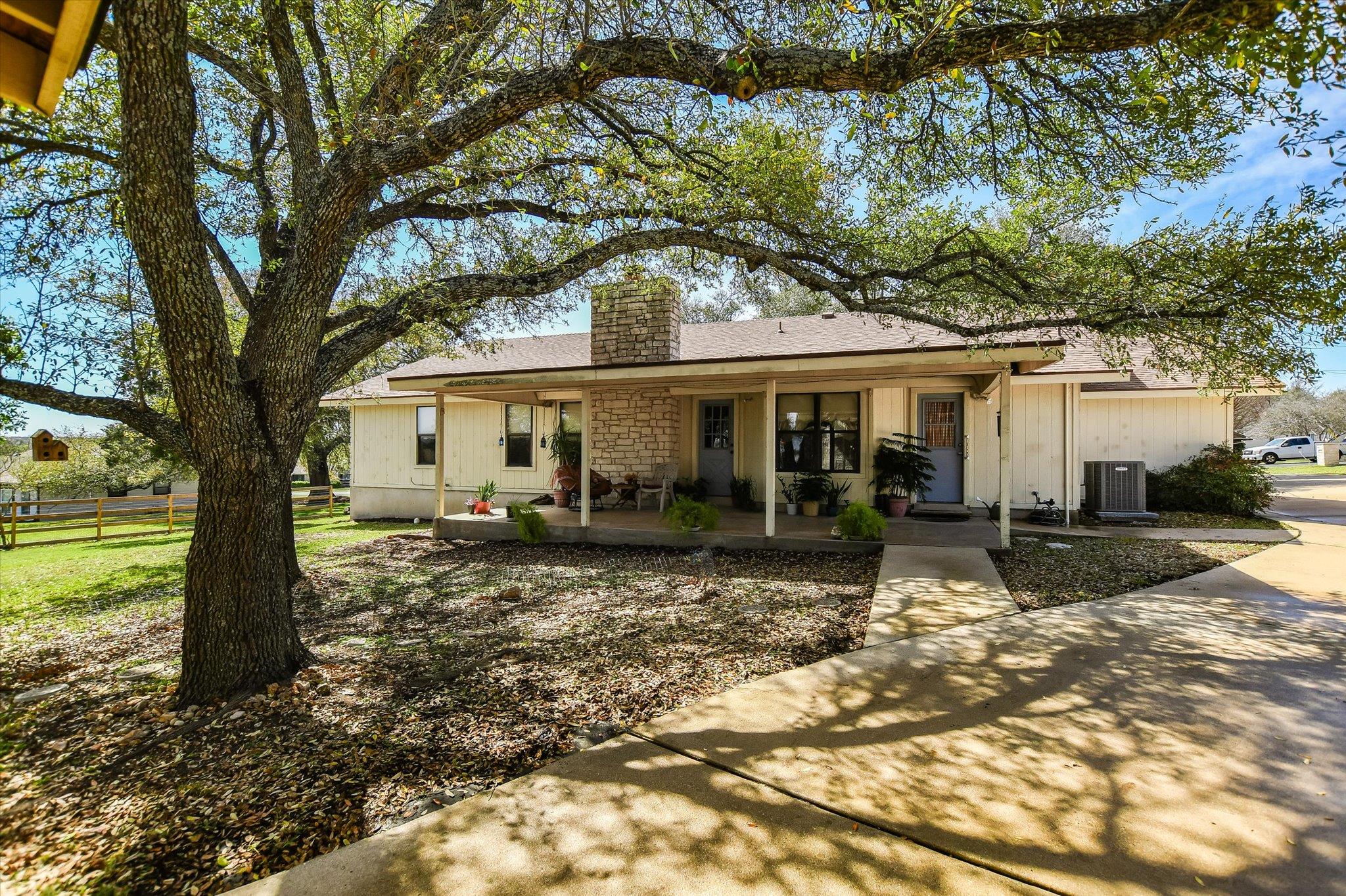 1603 Pin Oak Ln, Round Rock, TX 78681